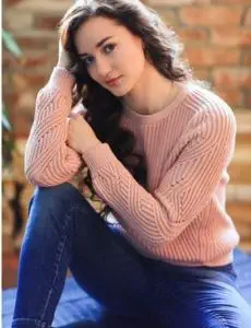 Elite escort service in Ramesh Nagar for home and hotel visits